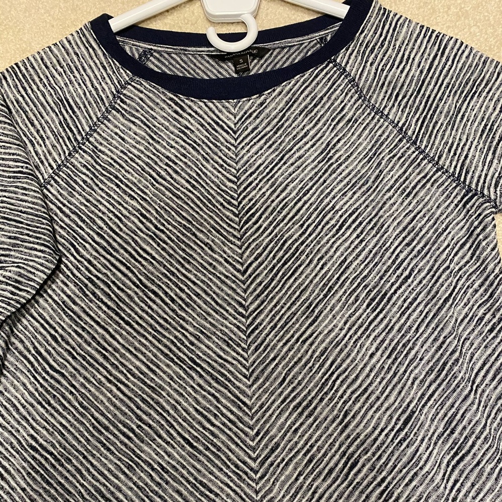 Banana Republic lightweight sweater